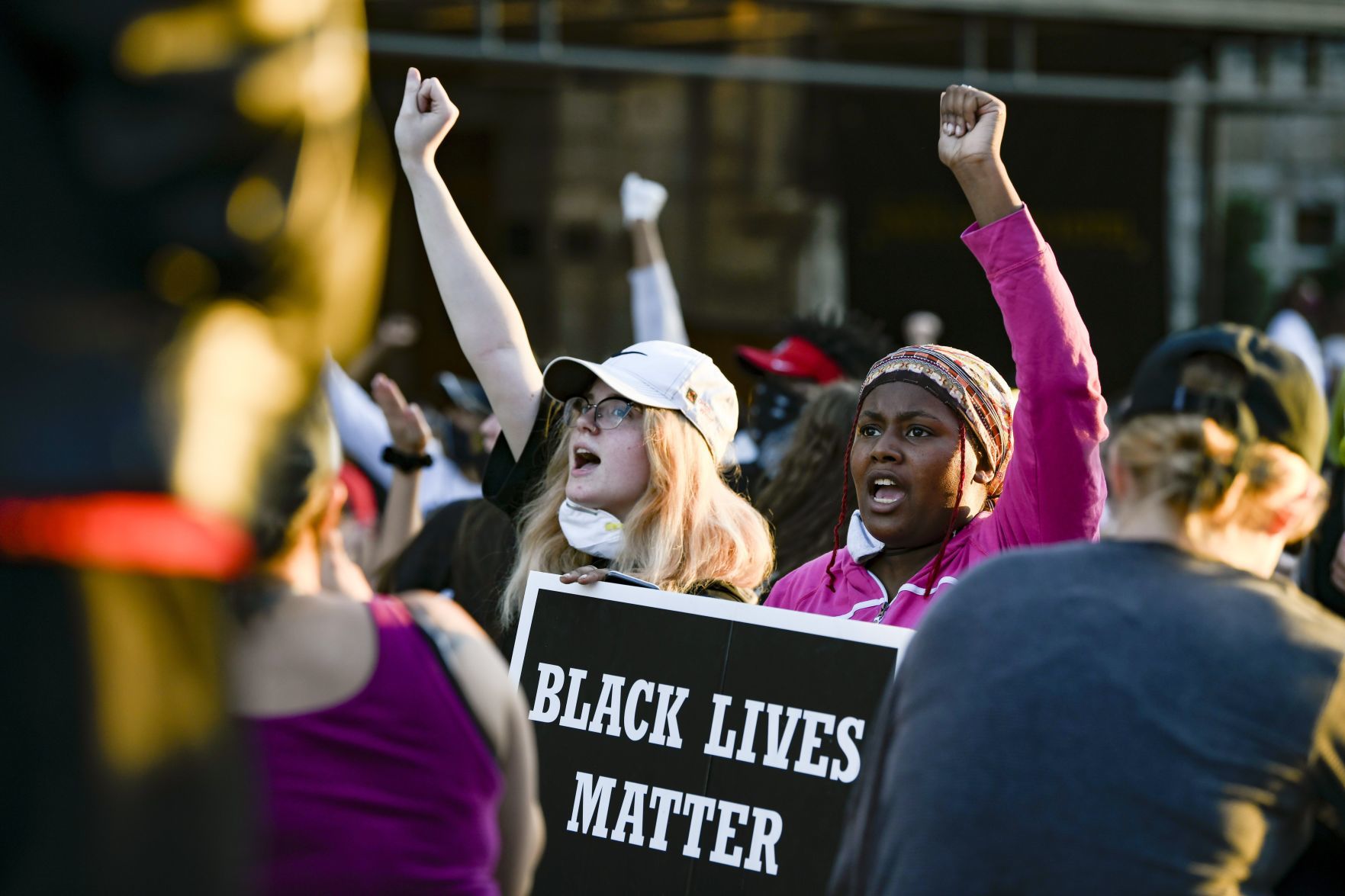 St Louis. demonstrators march in solidarity with Minneapolis protestors